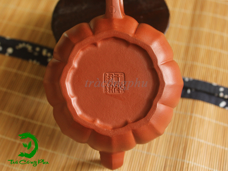 Ấm Tử Sa Lăng Hoa Cúc Nụ - ATS1093